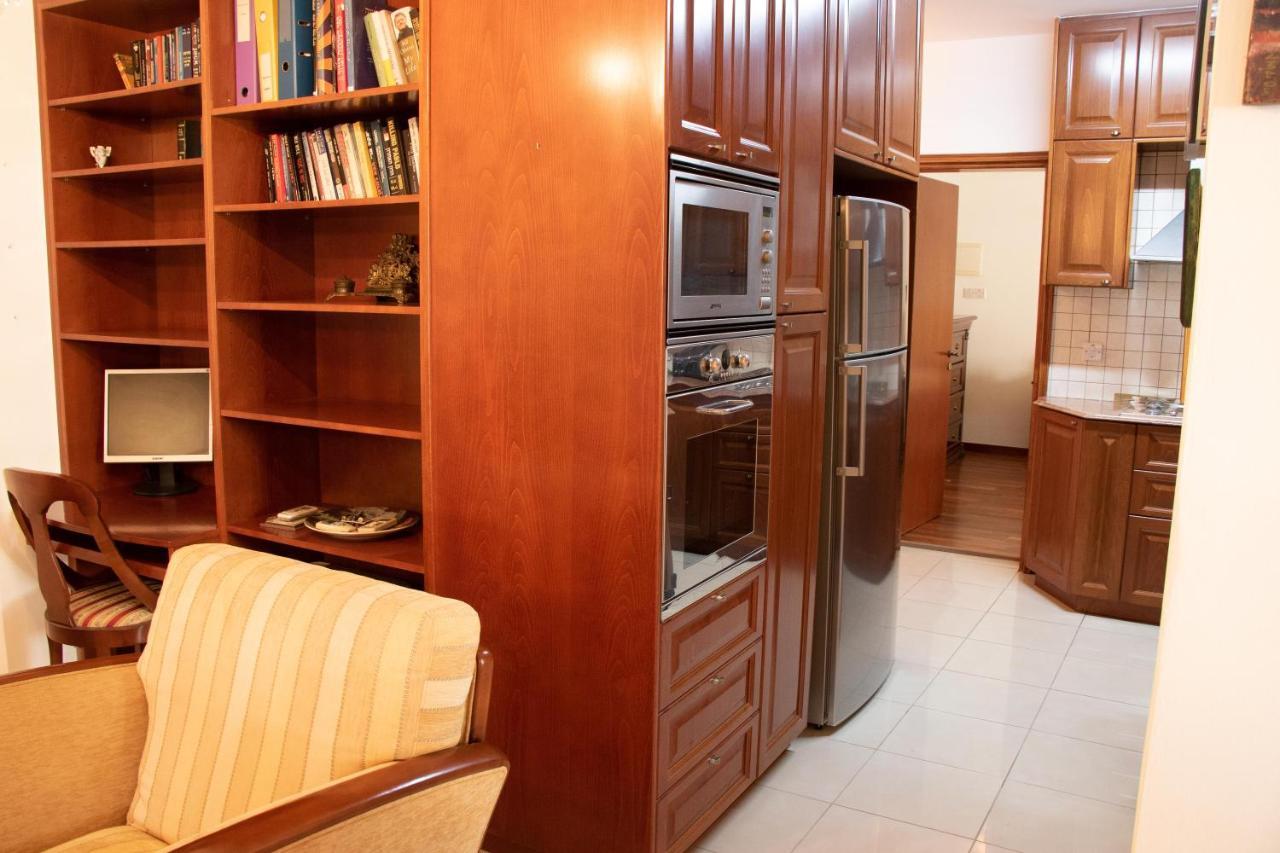 Luxury Apartment, Near Pinikoudes Apartment Larnaka